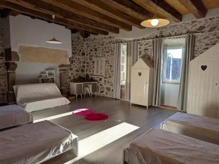 Gîte spacieux avec piscine privée et jardin, idéal pour familles avec animaux - Photo 23
