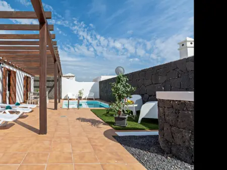 Villa à Playa Blanca avec Piscine Privée, BBQ, Parking et Wifi - Photo 5