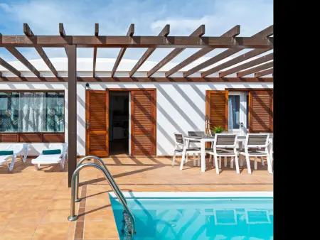 Villa à Playa Blanca avec Piscine Privée, BBQ, Parking et Wifi - Photo 6