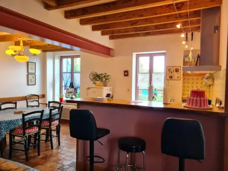 Charmant gîte rénové avec jardin, proche du Val de Loire et du Sancerrois, idéal pour familles - Photo 3