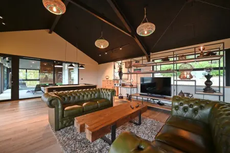 Ard' View, Maison de Luxe à Durbuy avec Vue & Piscine - Photo 2