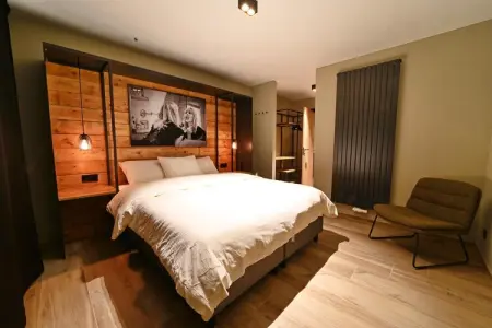 Ard' View, Maison de Luxe à Durbuy avec Vue & Piscine - Photo 3