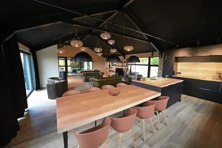 Ard' View, Maison de Luxe à Durbuy avec Vue & Piscine - Photo 5