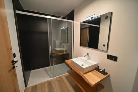 Ard' View, Maison de Luxe à Durbuy avec Vue & Piscine - Photo 23