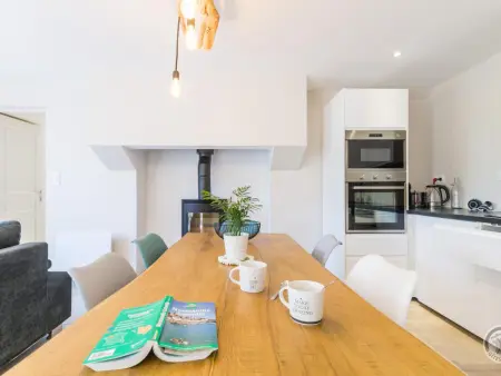 Maison paisible avec jardin clos, proche plage, 3 chambres, poêle à bois, animaux acceptés - Photo 4