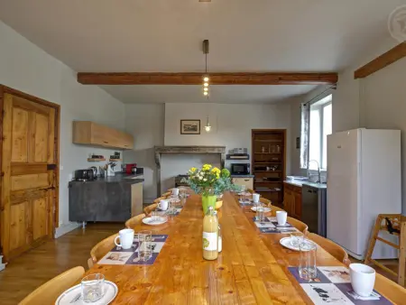 Gîte spacieux avec piscine et animaux acceptés pour 15 personnes - Photo 7
