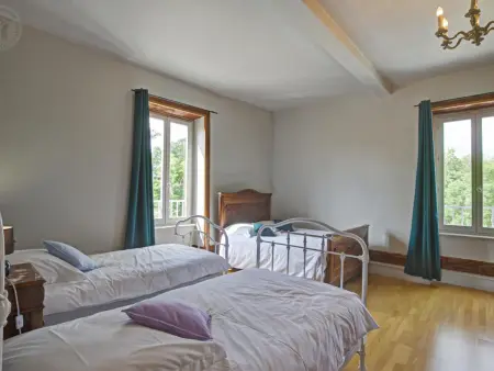 Gîte spacieux avec piscine et animaux acceptés pour 15 personnes - Photo 25