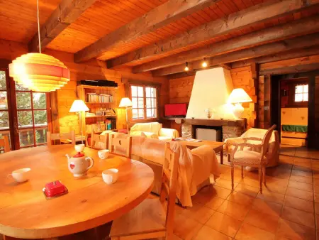 Chalet 4 chambres sur pistes débutants avec balcon et parking, à 350m des commerces - Photo 2