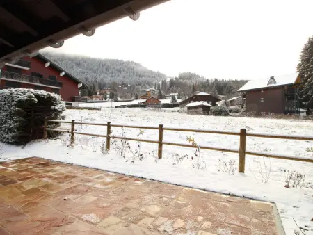 Chalet 4 chambres sur pistes débutants avec balcon et parking, à 350m des commerces - Photo 12