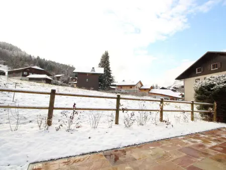 Chalet 4 chambres sur pistes débutants avec balcon et parking, à 350m des commerces - Photo 13