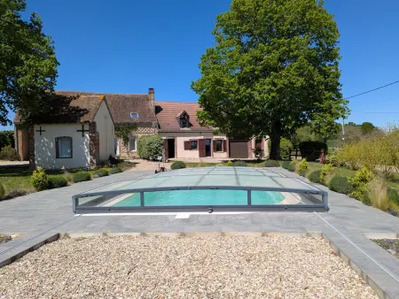 Maison de campagne rénovée avec jardin privatif - 2 chambres, 2 sdb, séjour spacieux - Photo 4