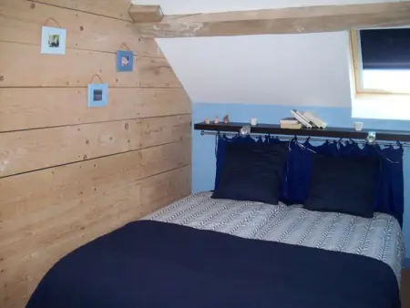 Maison de campagne rénovée avec jardin privatif - 2 chambres, 2 sdb, séjour spacieux - Photo 5