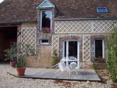 Maison de campagne rénovée avec jardin privatif - 2 chambres, 2 sdb, séjour spacieux - Photo 20