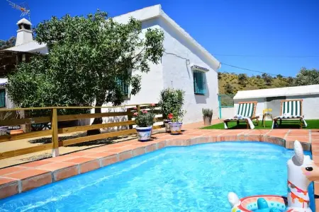 Villa Montes de Málaga, Villa à Malaga, piscine privée et vue mer - Photo 14