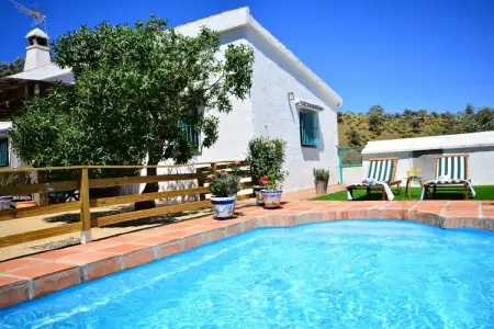 Villa Montes de Málaga, Villa à Malaga, piscine privée et vue mer - Photo 15