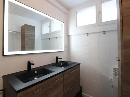 Maison spacieuse à La Bourboule avec jardin et wifi, idéale pour 9 pers. - Photo 12