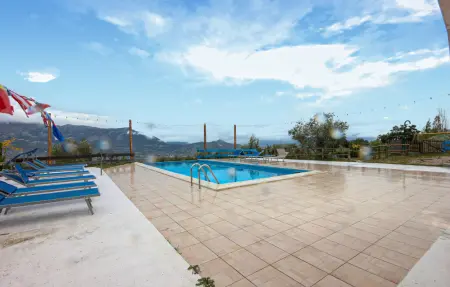 Holiday Home in Strada Cervara, Maison 15 personnes à Senerchia - Photo 8