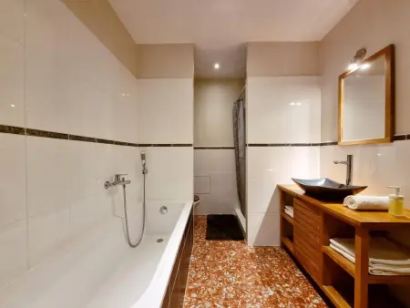 La maison des Vendangeurs 10, Grande maison avec charme et piscine à Olonzac - Photo 24