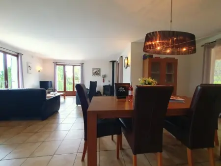 Le Rêve de Montbrun, Villa spacieuse avec piscine à Montbrun - Photo 23