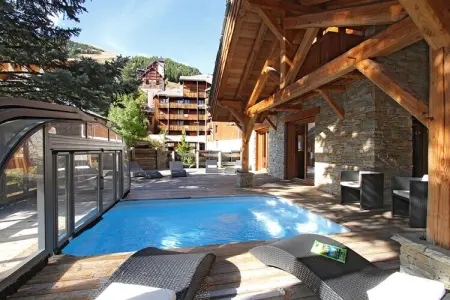 Chalet Le Renard Lodge, Chalet à Les Deux Alpes avec piscine privée - Photo 1