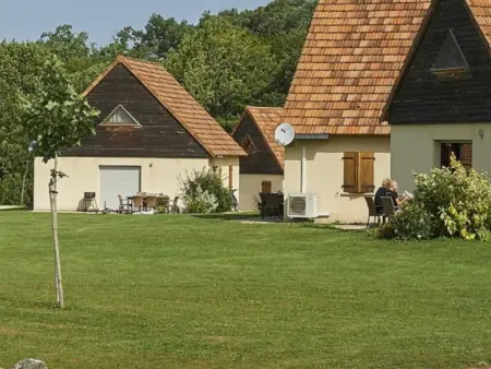 Le Lac Bleu nr 27, Maison dans un parc de vacances avec piscine - Photo 27