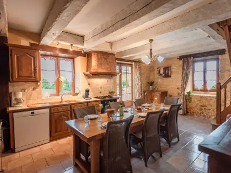 Gite Le Croix du Notaire, Maison pour enfants avec étang à poissons - Photo 4