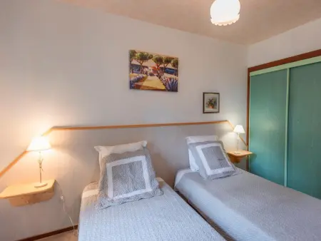 Gite Le Croix du Notaire, Maison pour enfants avec étang à poissons - Photo 8