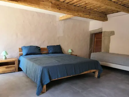 Maison moderne et chaleureuse au cœur du village avec mezzanine et poêle à bois - Photo 8