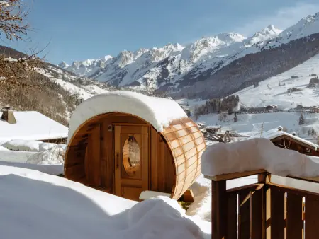 Chalet 5★, 10 pers, spa extérieur & sauna, à 230m des pistes - Photo 1