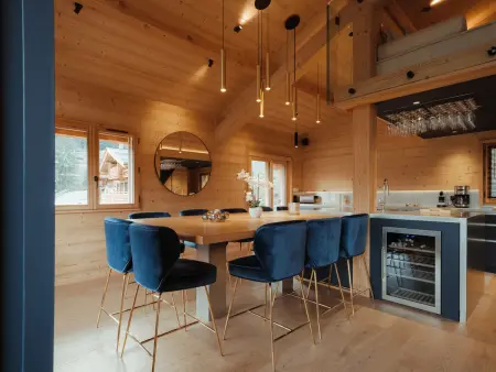 Chalet 5★, 10 pers, spa extérieur & sauna, à 230m des pistes - Photo 5
