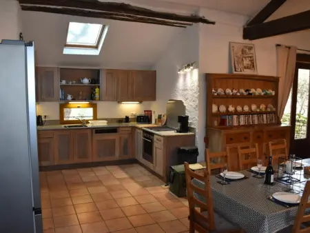 Maison Sauveterre, Maison avec piscine dans un endroit privilégié - Photo 14