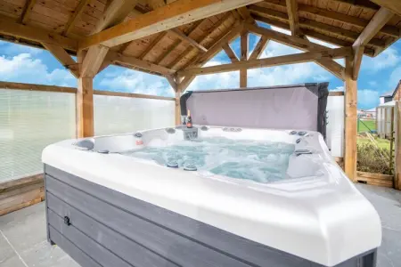 Charmante habitation à Lierneux pour 10 adultes avec Bains à remous, Maison de vacances א Lierneux avec bain moussant - Photo 6