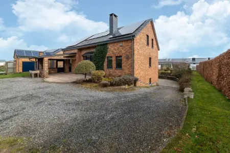 Charmante habitation à Lierneux pour 10 adultes avec Bains à remous, Maison de vacances א Lierneux avec bain moussant - Photo 7