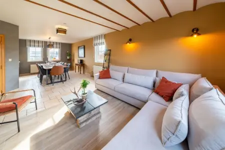 Charmante habitation à Lierneux pour 10 adultes avec Bains à remous, Maison de vacances א Lierneux avec bain moussant - Photo 8