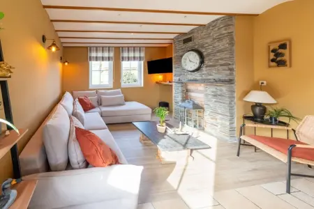 Charmante habitation à Lierneux pour 10 adultes avec Bains à remous, Maison de vacances א Lierneux avec bain moussant - Photo 10