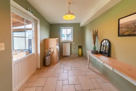 Charmante habitation à Lierneux pour 10 adultes avec Bains à remous, Maison de vacances א Lierneux avec bain moussant - Photo 19