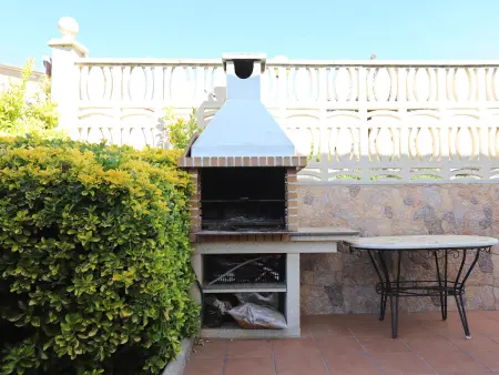 Maison 2 étages avec climatisation et terrasse, Maison 6 personnes à Creixell - Photo 3