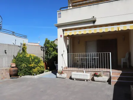 Maison 2 étages avec climatisation et terrasse, Maison 6 personnes à Creixell - Photo 4