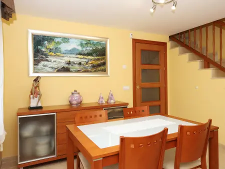 Maison 2 étages avec climatisation et terrasse, Maison 6 personnes à Creixell - Photo 12