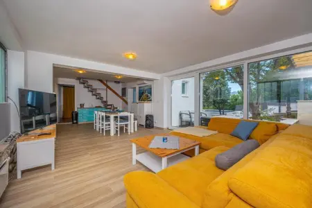 Villa Barbara, Maison de vacances avec piscine à Klenovica - Photo 2