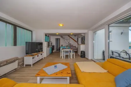 Villa Barbara, Maison de vacances avec piscine à Klenovica - Photo 9