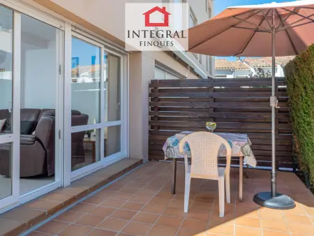 Maison Familiale Duplex avec Terrasse, Piscine, Parking et Proche Plage - Photo 3