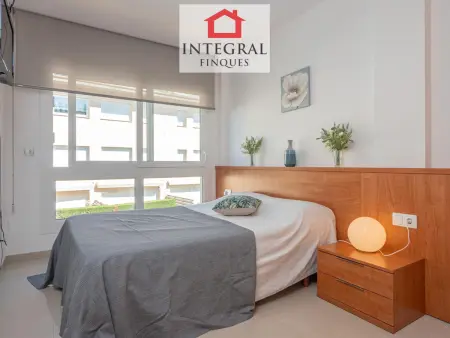 Maison Familiale Duplex avec Terrasse, Piscine, Parking et Proche Plage - Photo 12