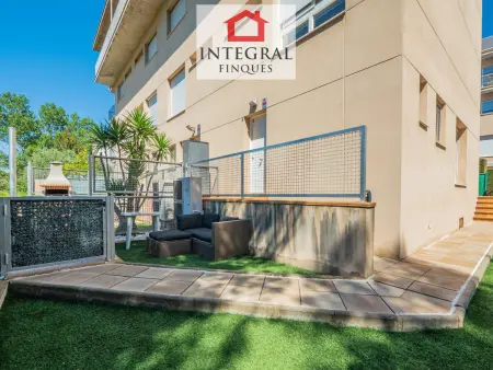 Maison Familiale Duplex avec Terrasse, Piscine, Parking et Proche Plage - Photo 23