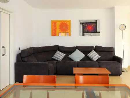 Maison mitoyenne proche plage avec terrasse et piscine commune - Photo 6
