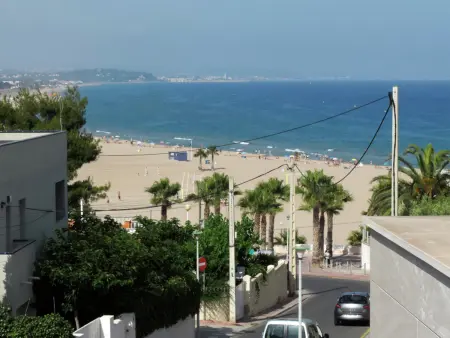 Maison mitoyenne proche plage avec terrasse et piscine commune - Photo 27