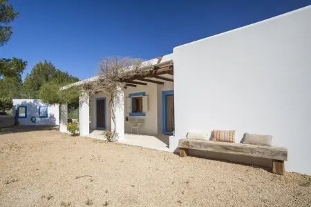 SES SAVINES, Charmante maison de campagne de style ibicenco - Photo 12