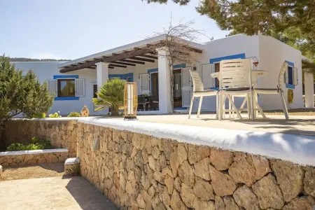 SES SAVINES, Charmante maison de campagne de style ibicenco - Photo 24