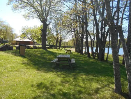 Chalet familial dans camping avec étang de pêche - Photo 10