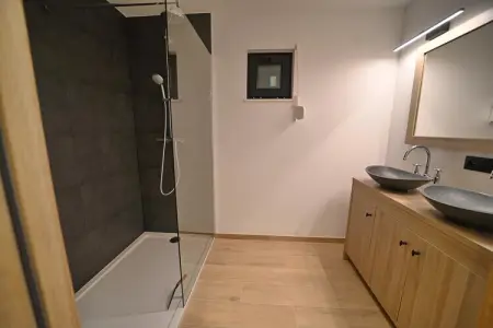 CHALET DES BOIS, Chalet près de Durbuy avec forêt et jacuzzi - Photo 18